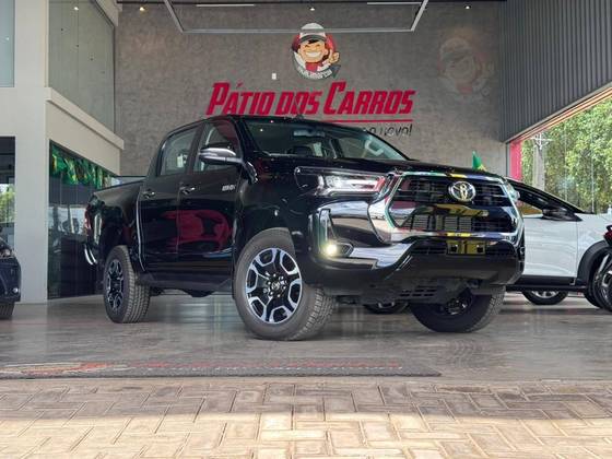 TOYOTA HILUX 2.8 D-4D TURBO DIESEL CD SRV 4X4 AUTOMÁTICO TOYOTA HILUX 2.8 D-4D TURBO DIESEL CD SRV 4X4 AUTOMÁTICO